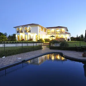 The Pillars Retreat Taupo